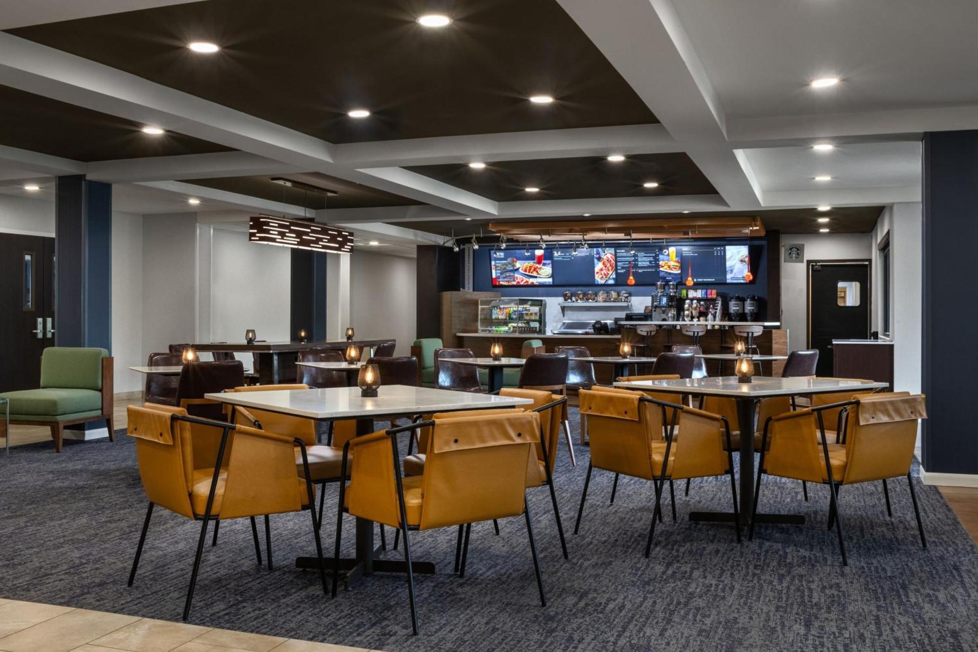 Courtyard By Marriott Anchorage Airport Hotel Exterior photo