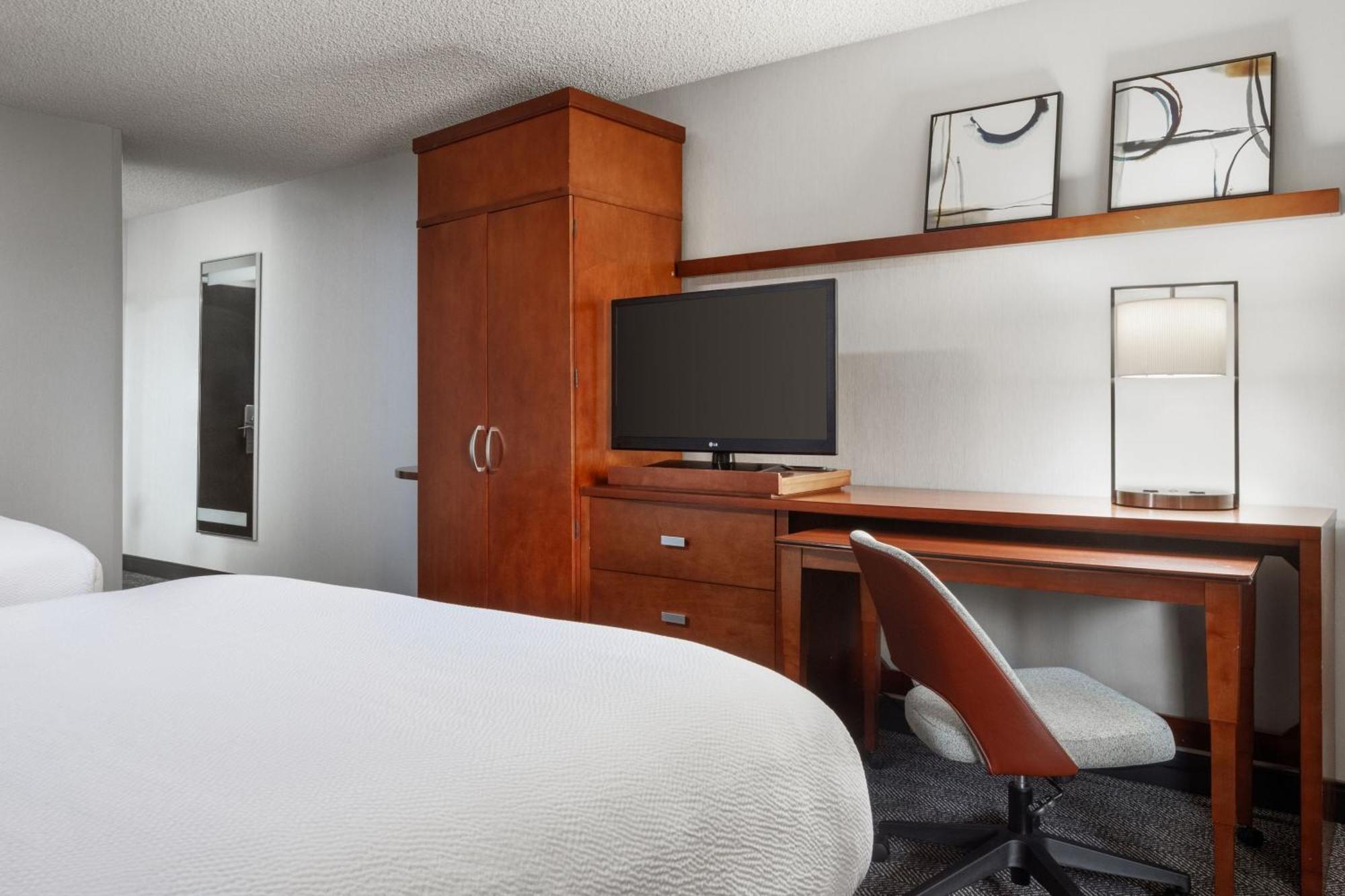 Courtyard By Marriott Anchorage Airport Hotel Exterior photo
